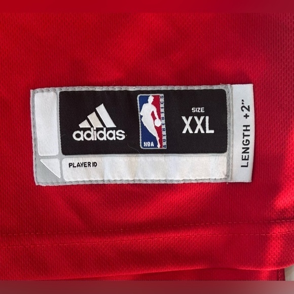 Derrick Rose Chicago Bulls 
Classic Red Adidas Jersey - Picture 10 of 13